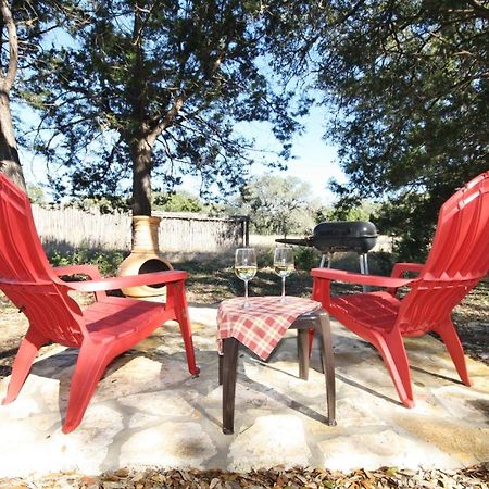 Cabins At Flite Acres - Texas Sage Wimberley Exterior photo